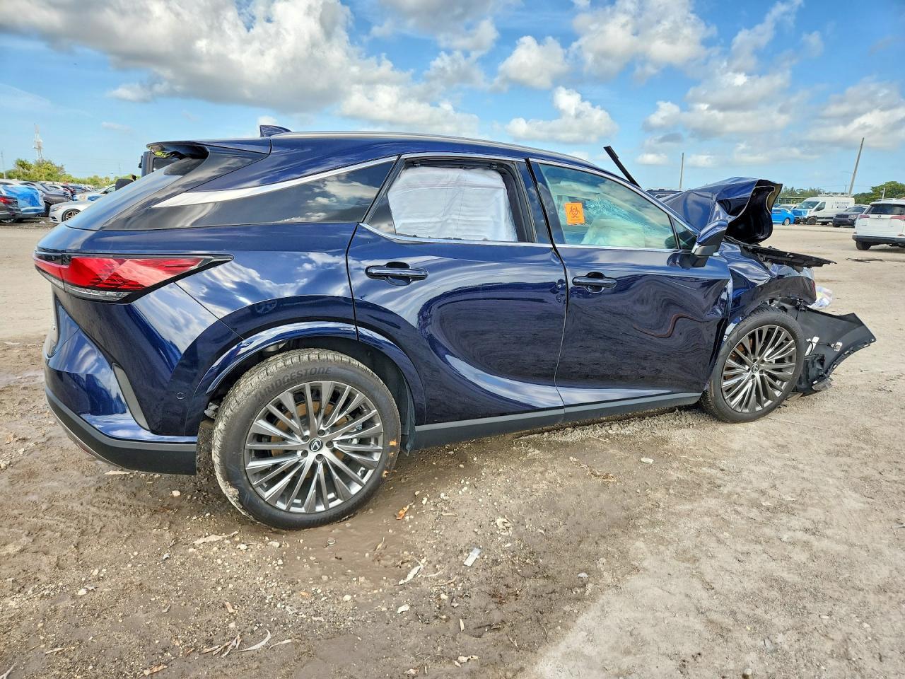 2024 Lexus Rx 350 Luxury - Image 3
