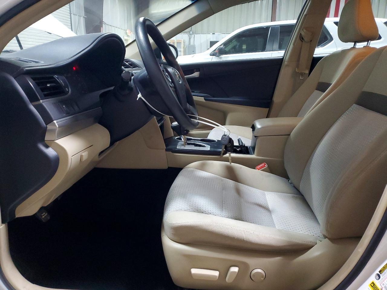 2012 Toyota Camry Le - Image 7