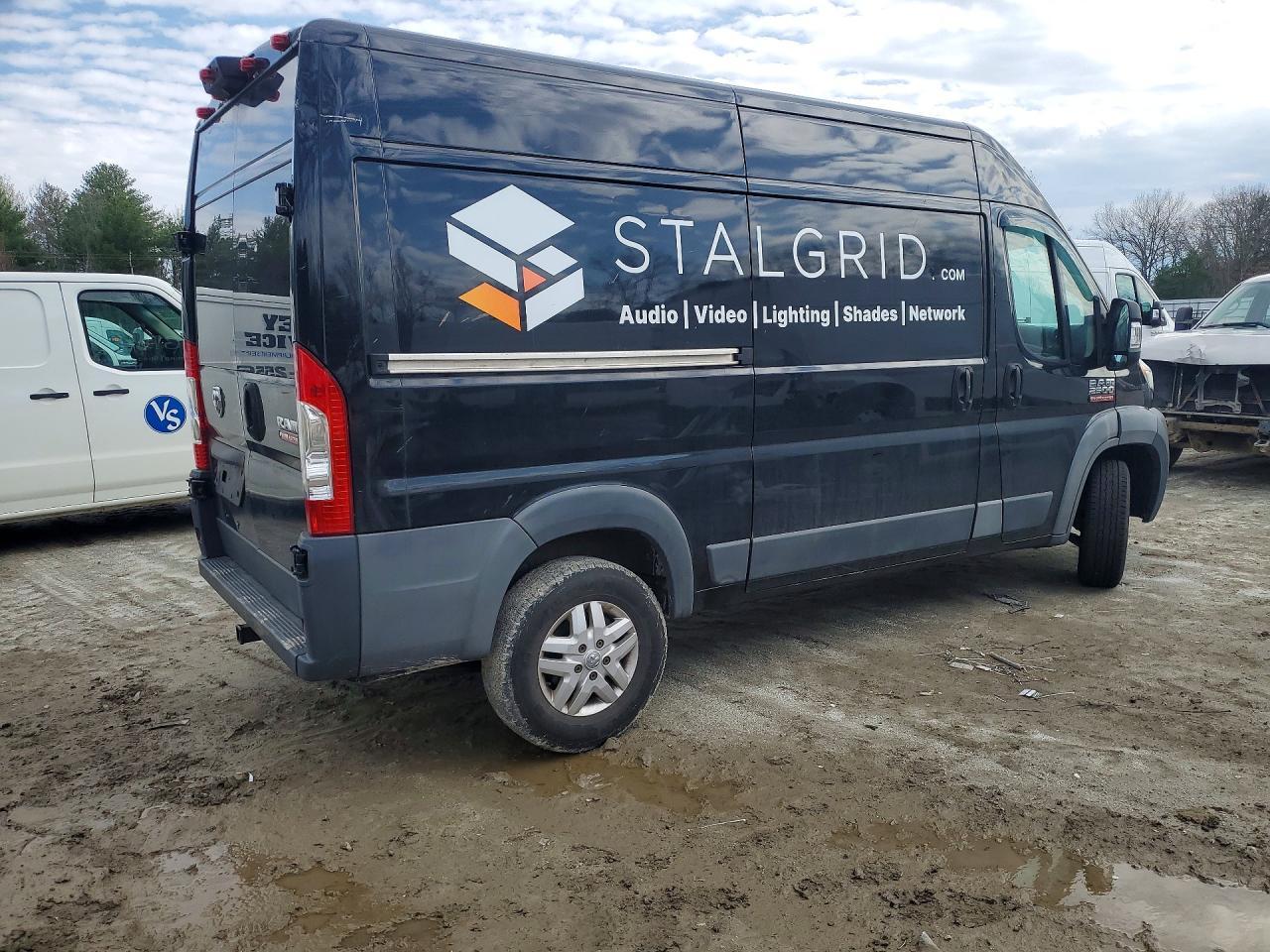 2018 Ram Promaster 2500 Delivery Van - Фото 3