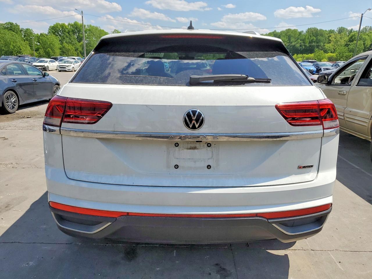 2020 Volkswagen Atlas Cross Sport S - Фото 6