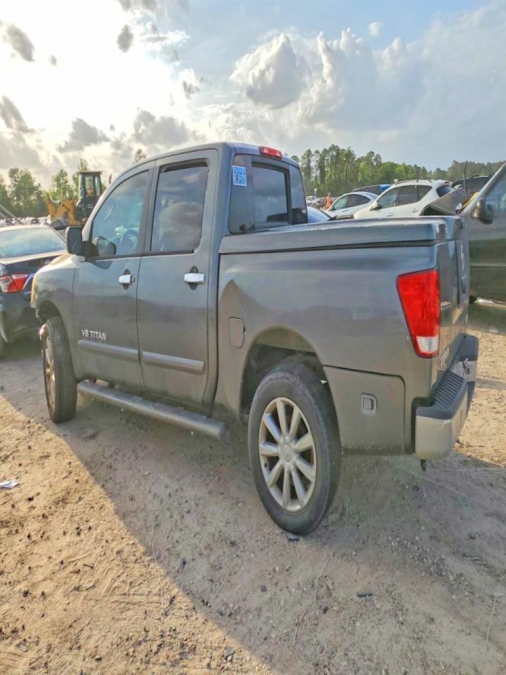 2005 Nissan Titan Xe - Image 2