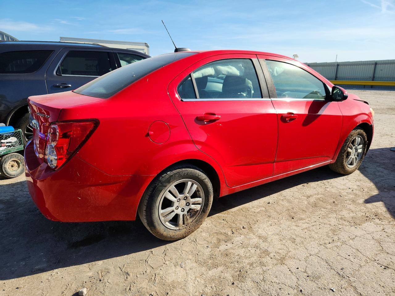 2016 Chevrolet Sonic Lt - Фото 3