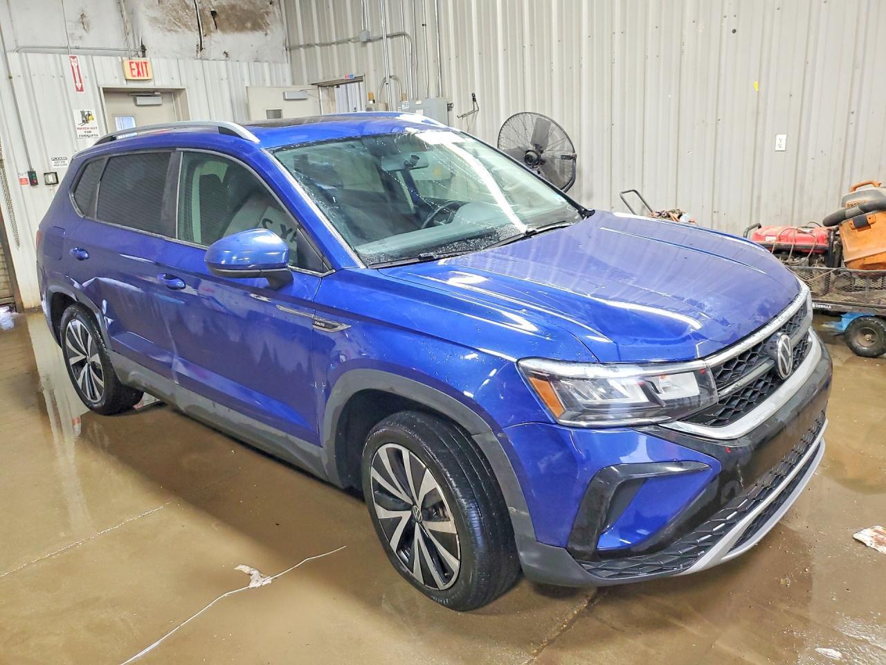 2022 Volkswagen Taos Se - Фото 4