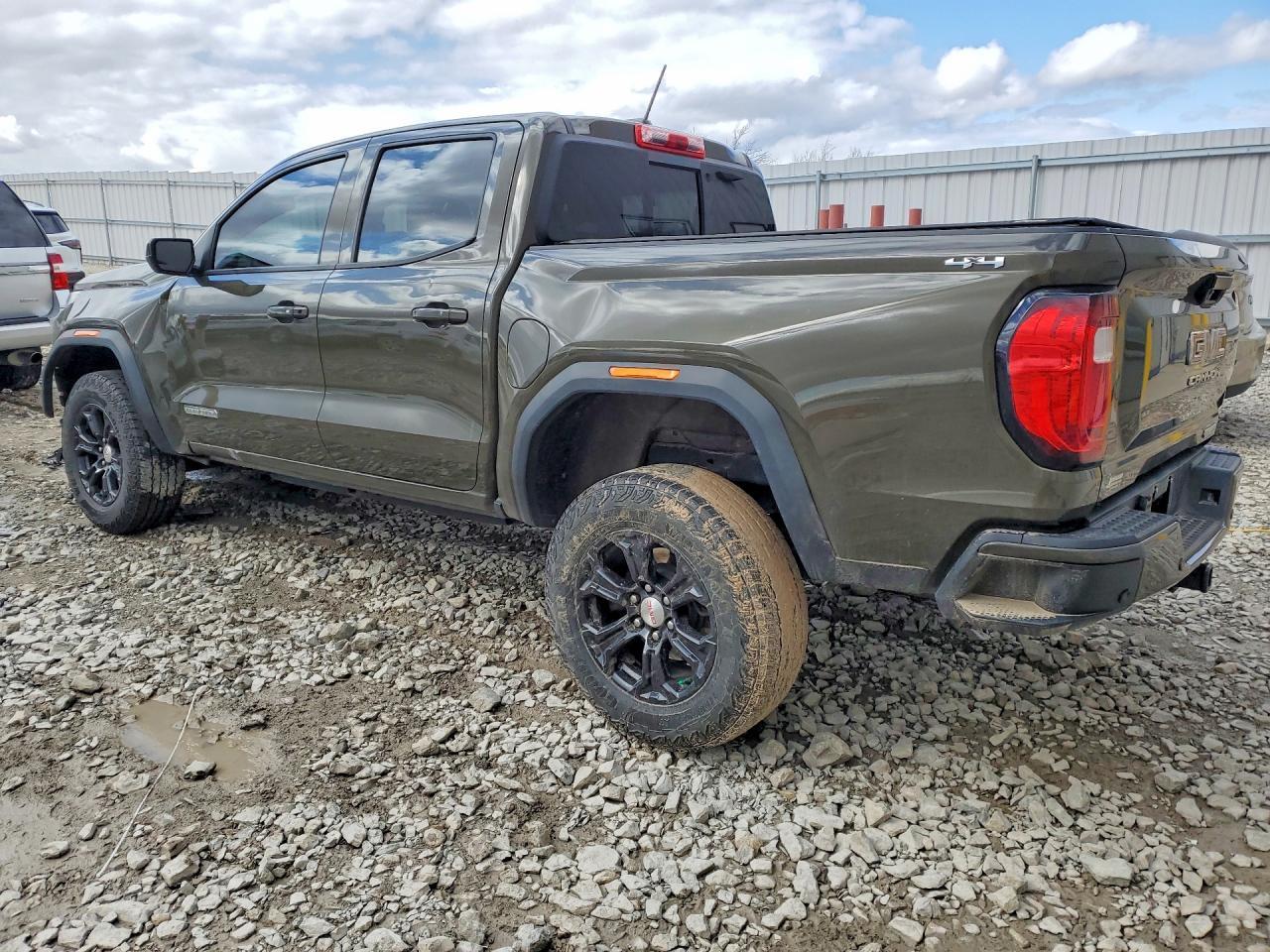 2023 GMC Canyon Elevation - Image 2