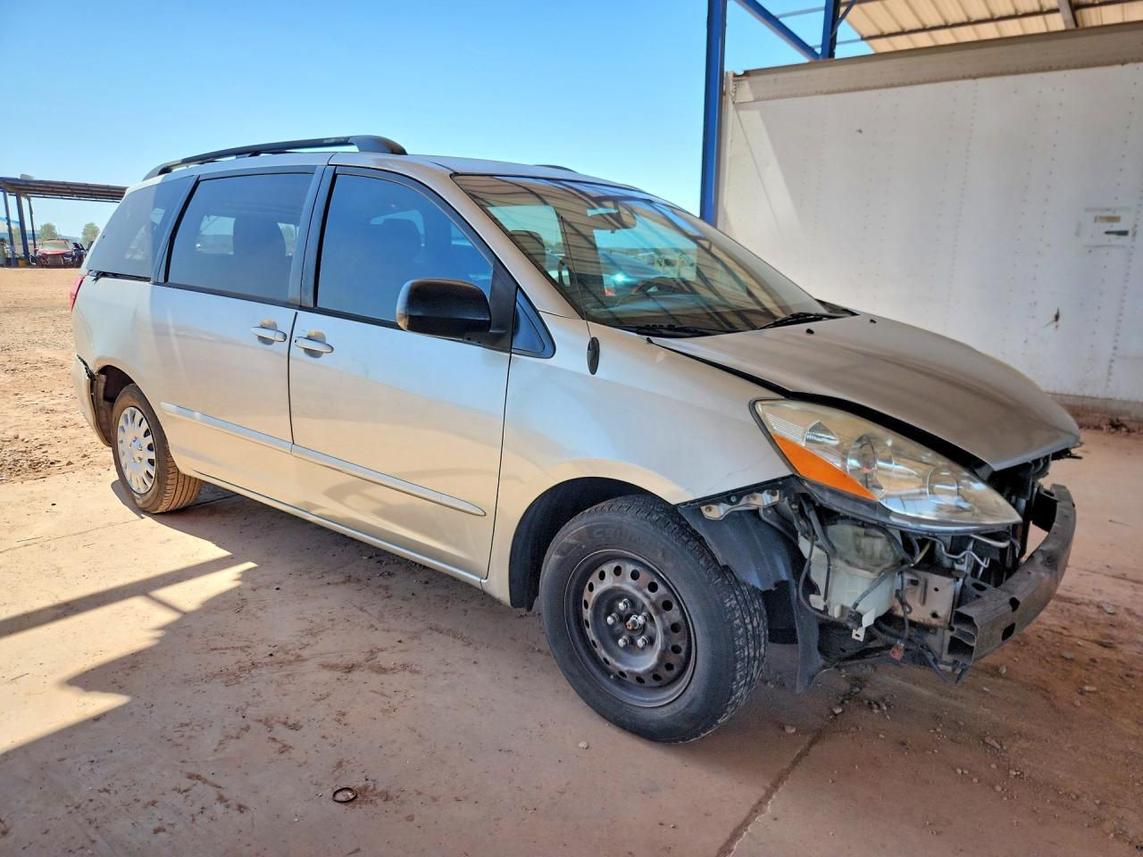 2009 Toyota Sienna Le 7-Passenger - Image 4