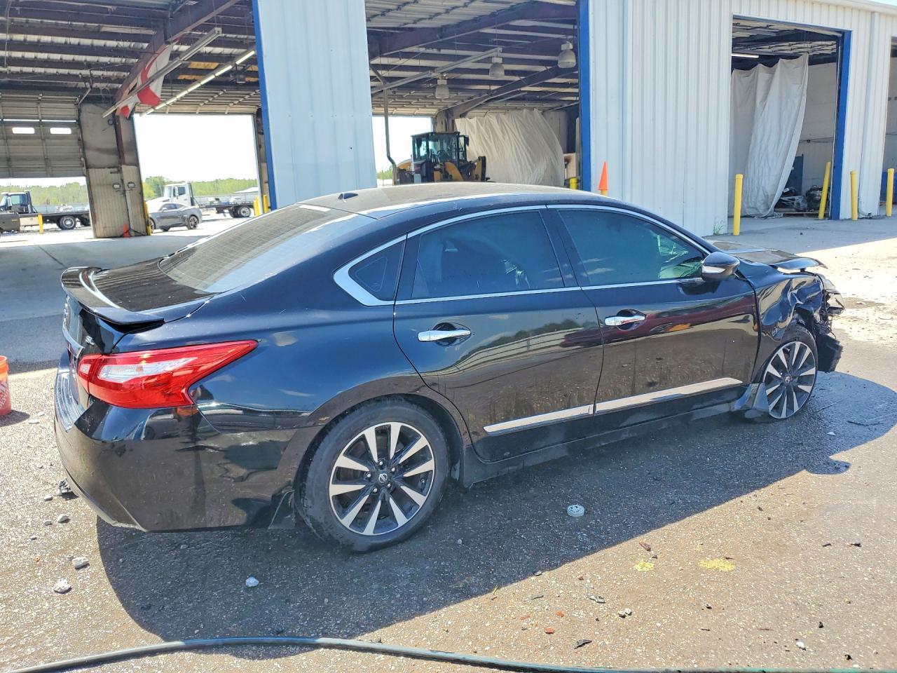 2017 Nissan Altima 2.5 - Фото 3