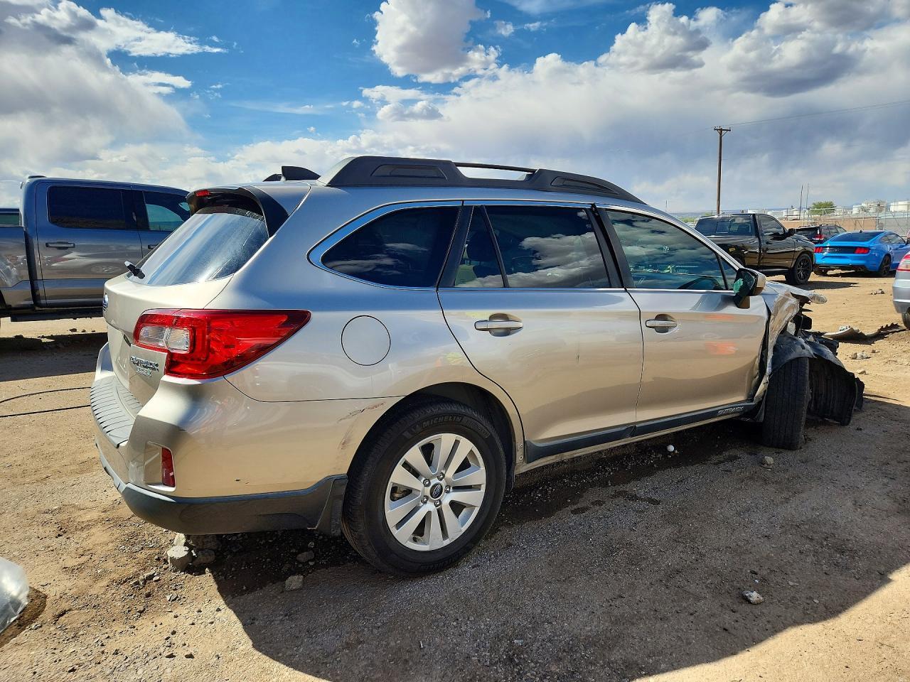 2016 Subaru Outback 2.5I Premium - Фото 3