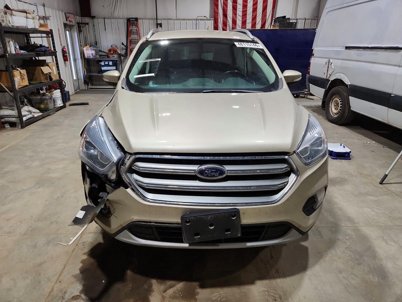 2017 Ford Escape Titanium - Фото 5
