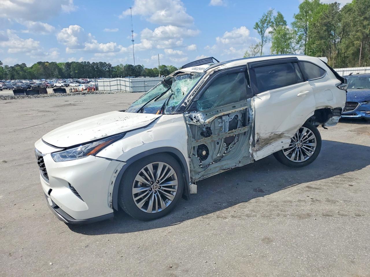 2021 Toyota Highlander Platinum