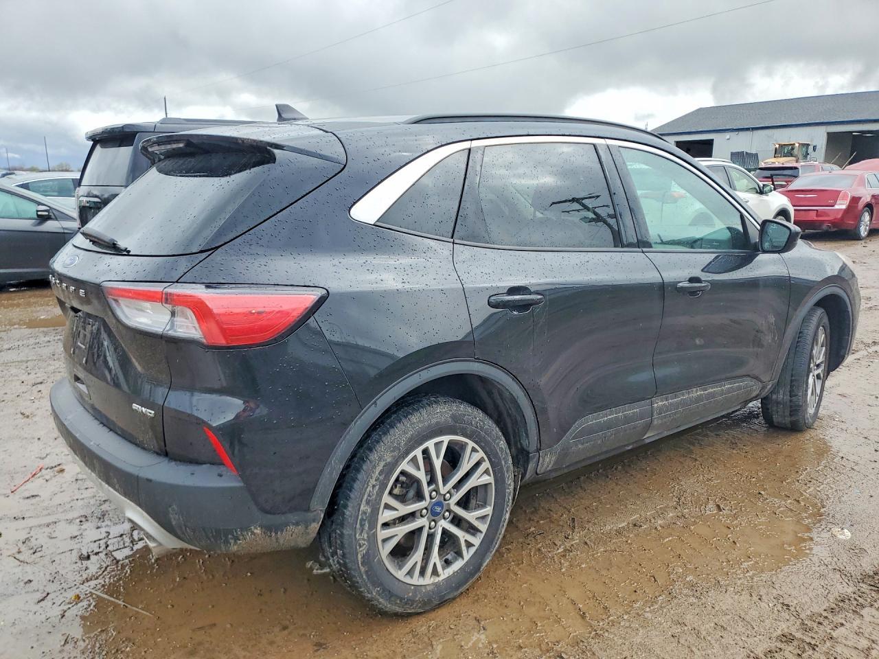 2021 Ford Escape Sel - Фото 3
