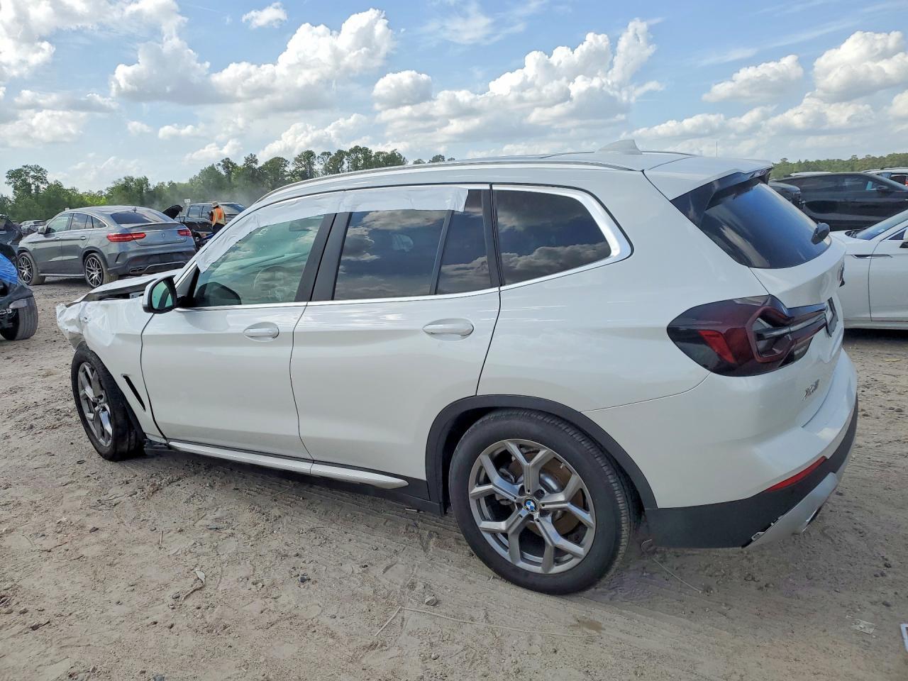 2024 BMW X3 xDrive30I - Фото 2