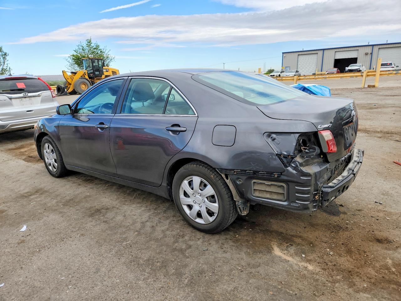 2009 Toyota Camry Le - Image 2