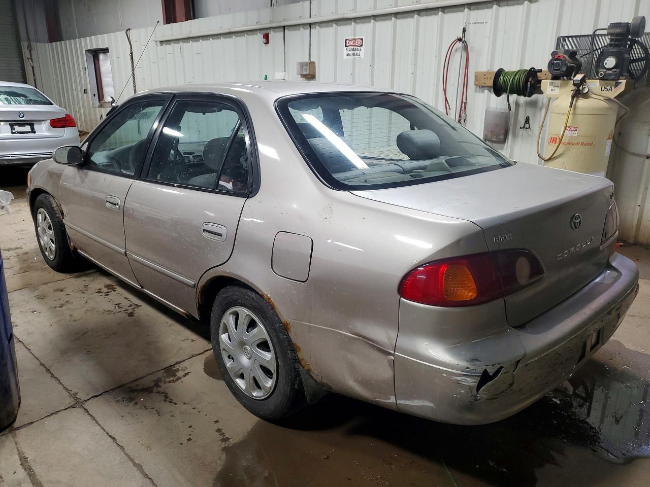 2002 Toyota Corolla Le - Image 2