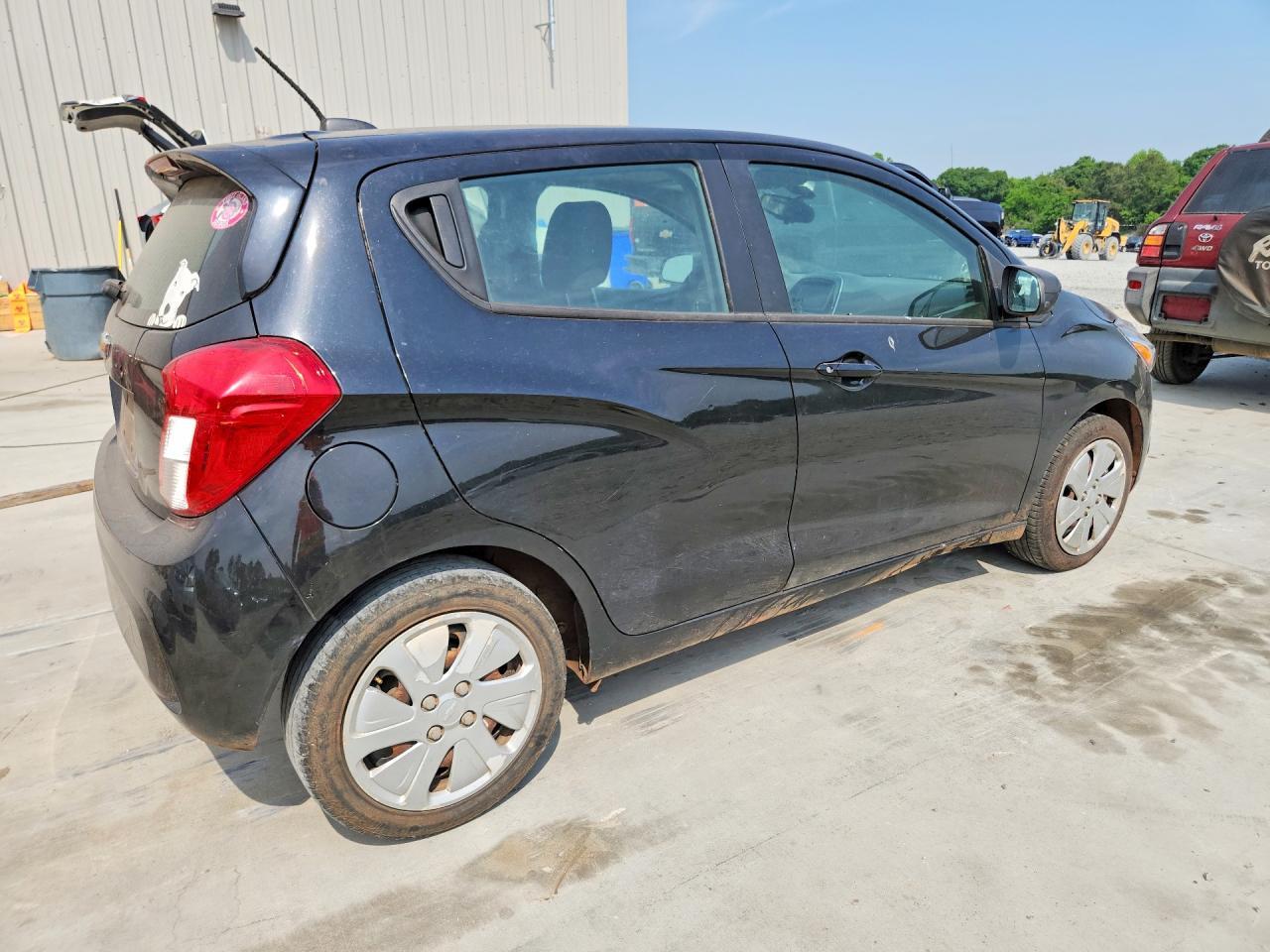 2018 Chevrolet Spark Ls - Фото 3
