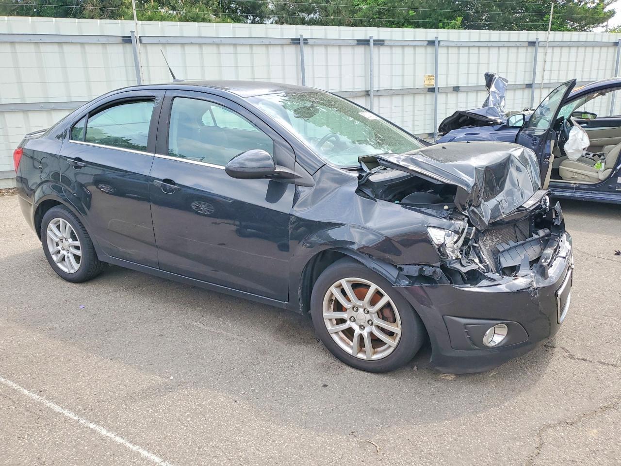 2014 Chevrolet Sonic Lt - Фото 4