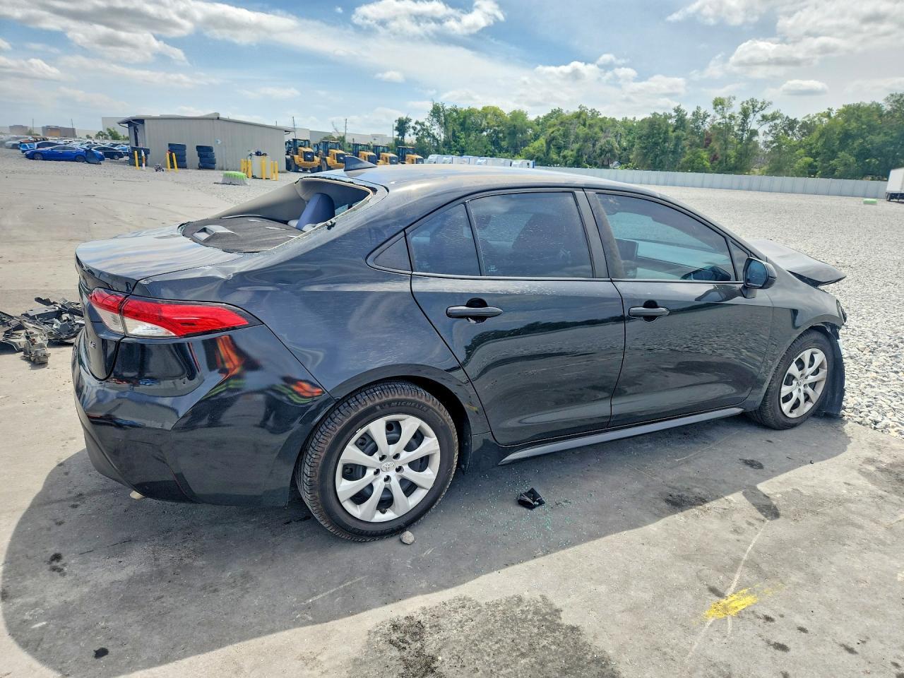 2020 Toyota Corolla Le - Фото 3