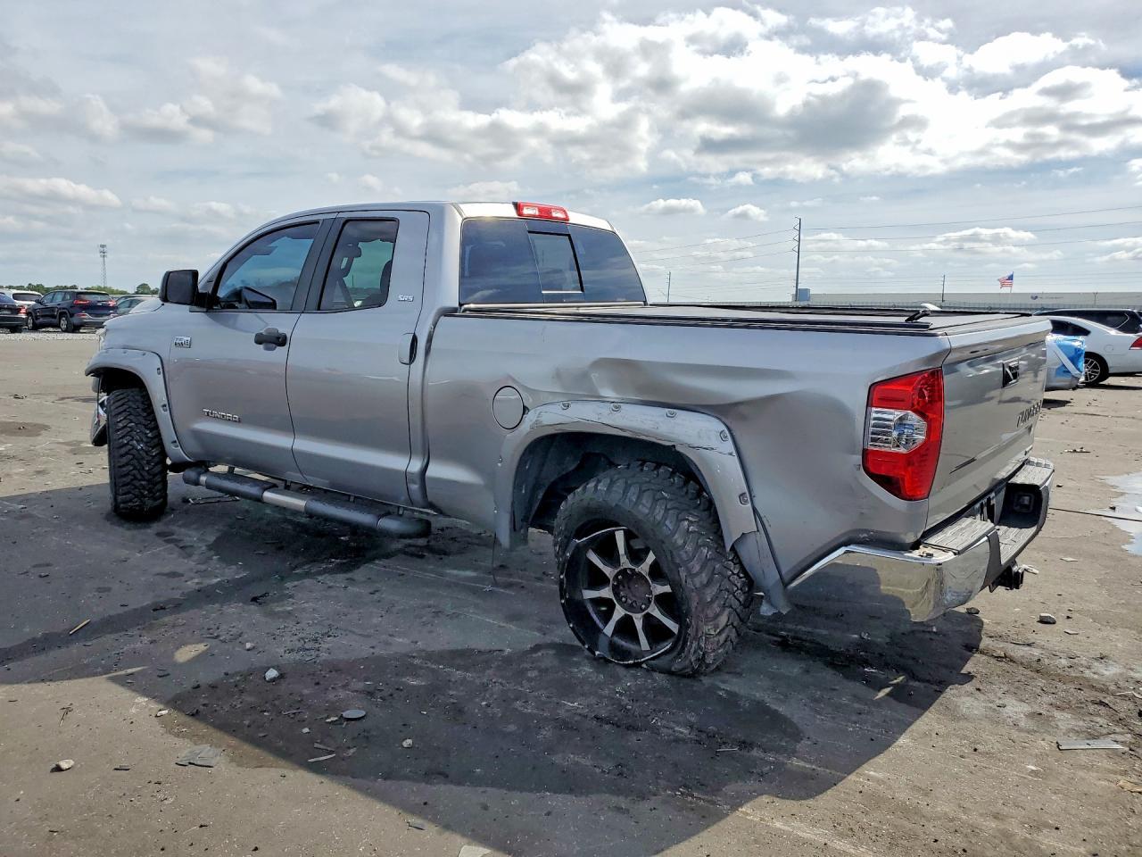2016 Toyota Tundra Sr5 - Фото 2