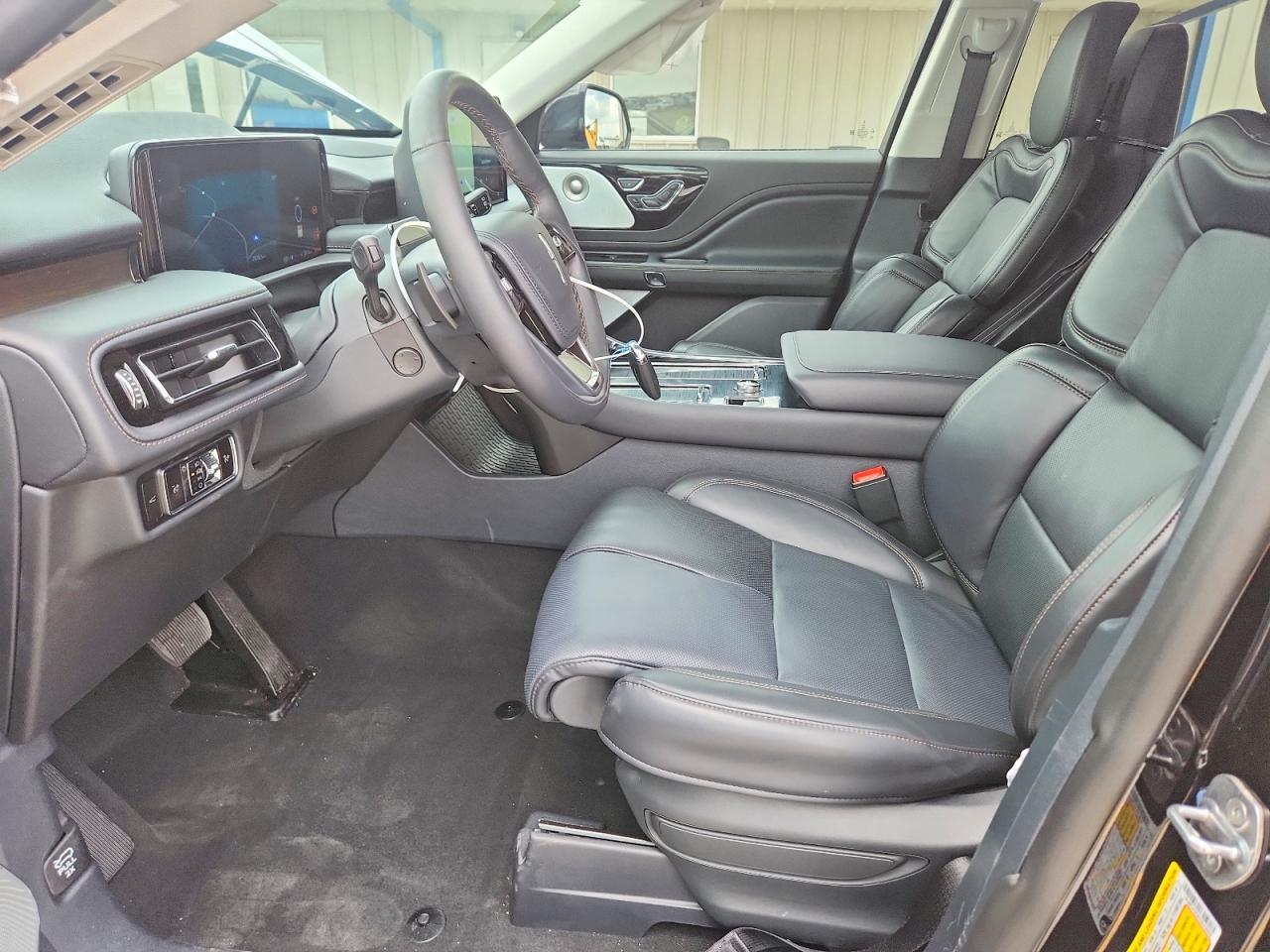 2026 Lincoln Aviator Reserve - Image 7