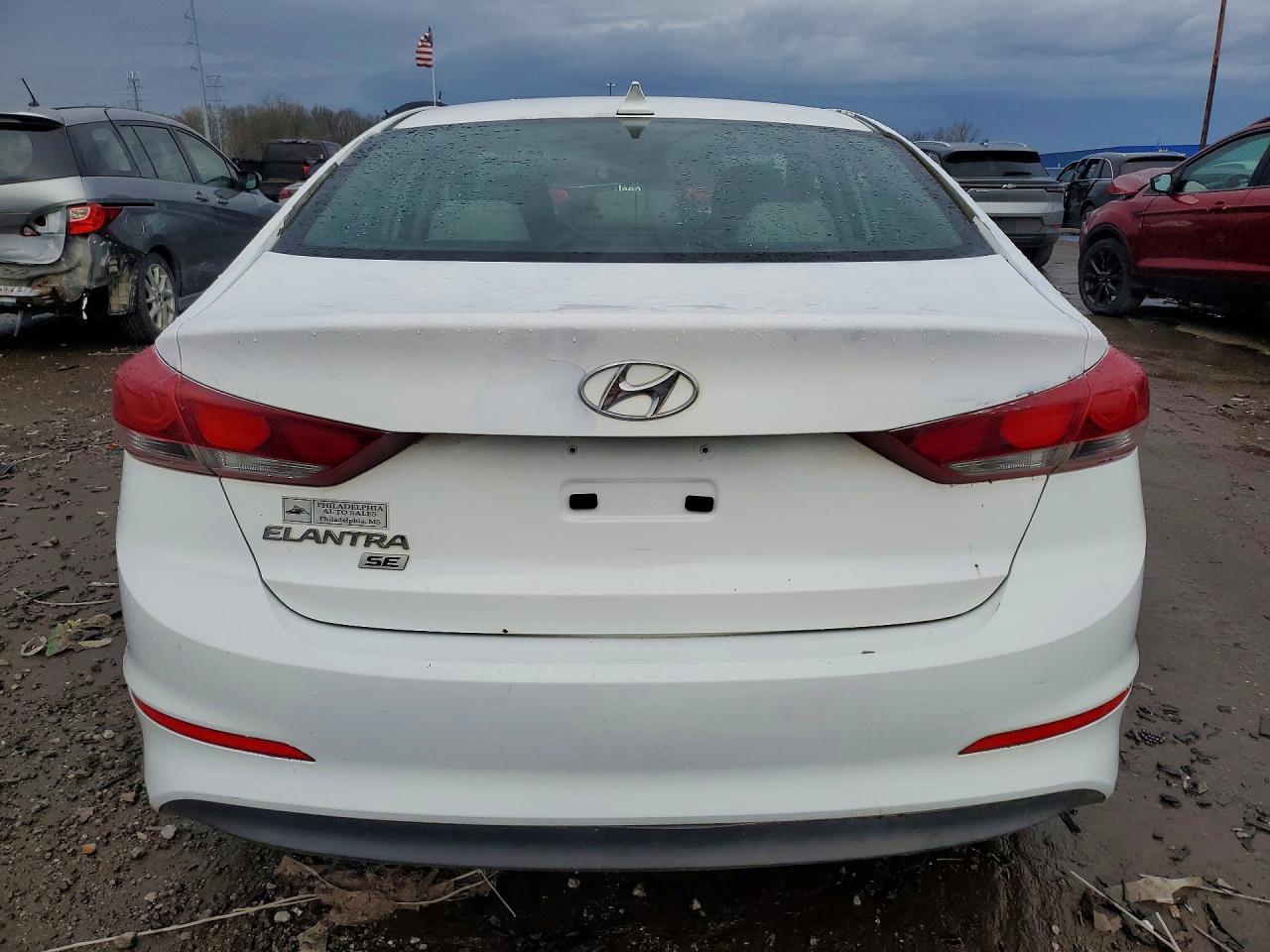 2017 Hyundai Elantra Se - Фото 6