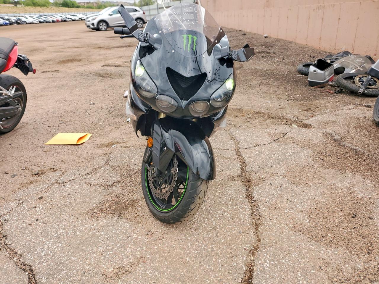 2009 Kawasaki Zx1400 C - Image 2