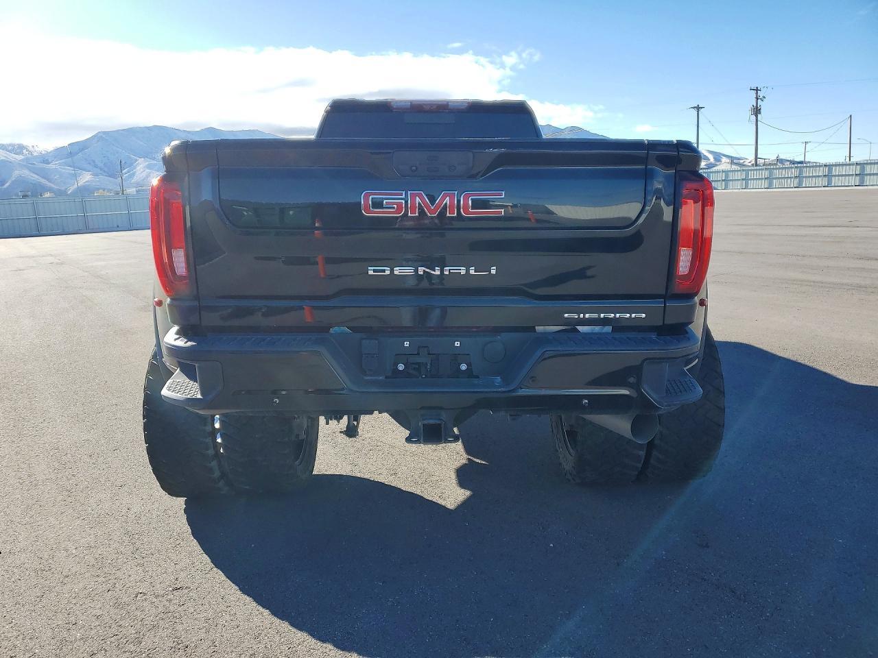 2021 GMC Sierra K3500 Denali - Фото 6