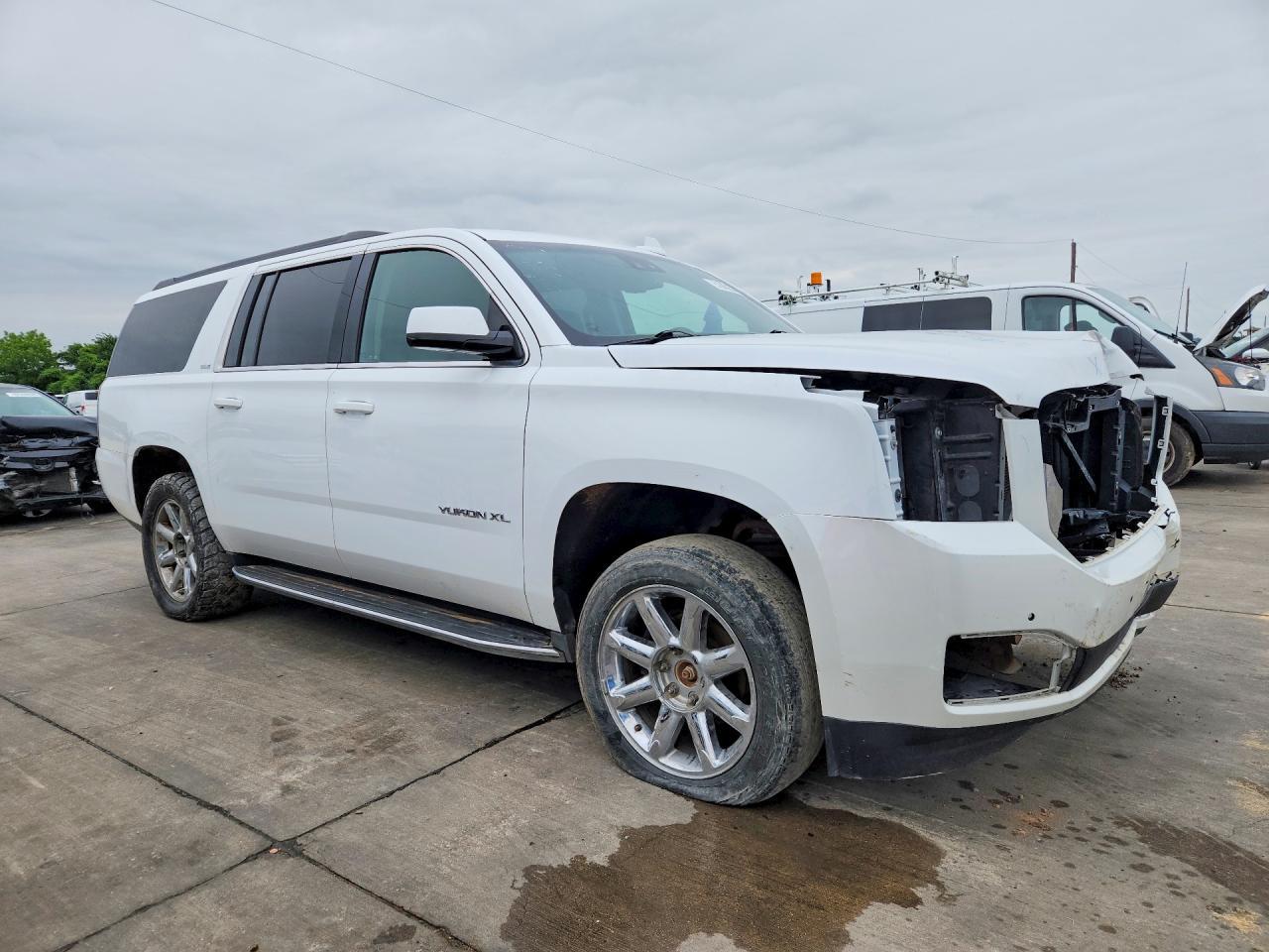 2019 GMC Yukon Xl K1500 Sle - Image 4