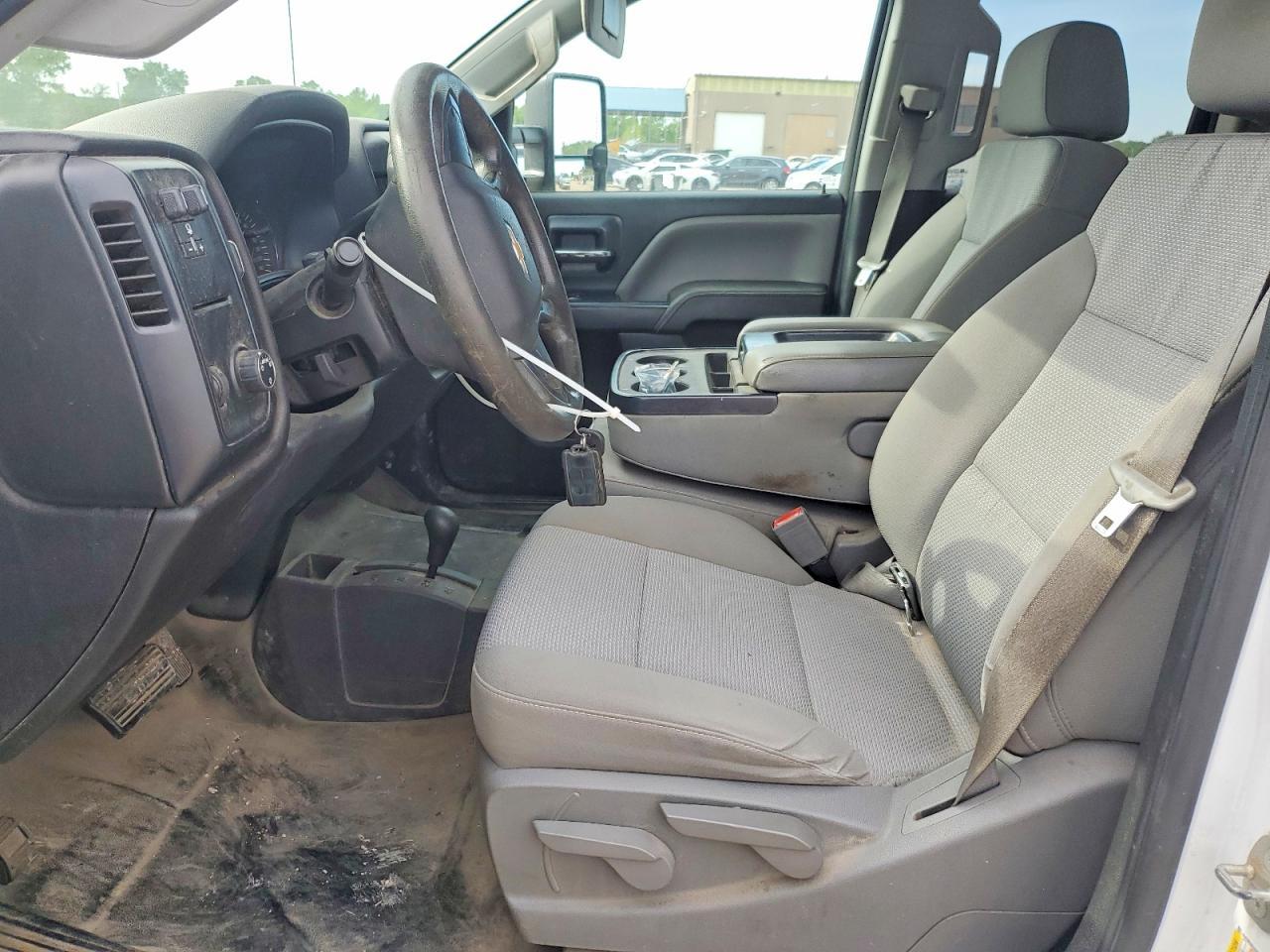 2015 Chevrolet Silverado K2500 Heavy Duty - Image 7