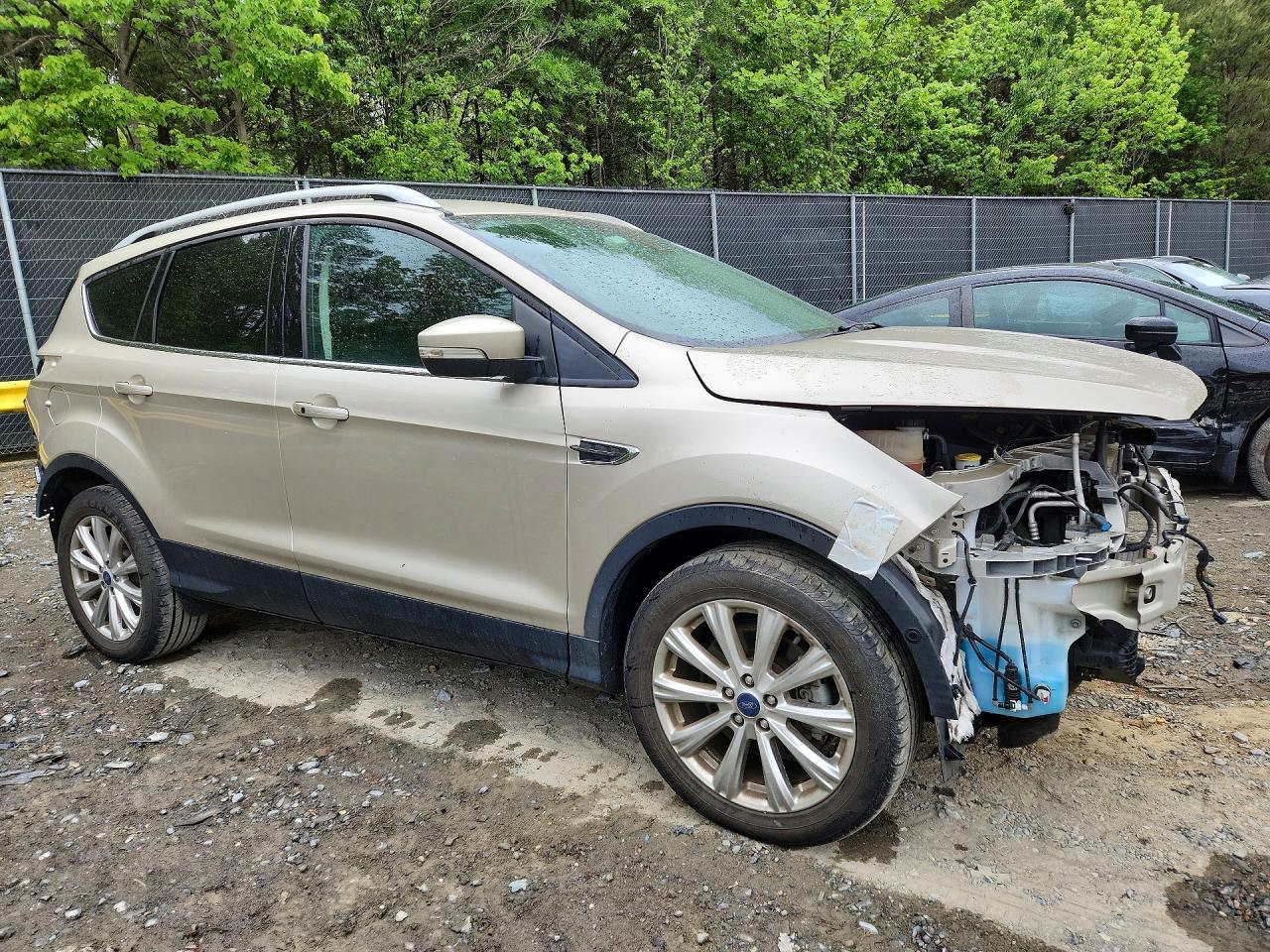 2017 Ford Escape Titanium - Фото 4