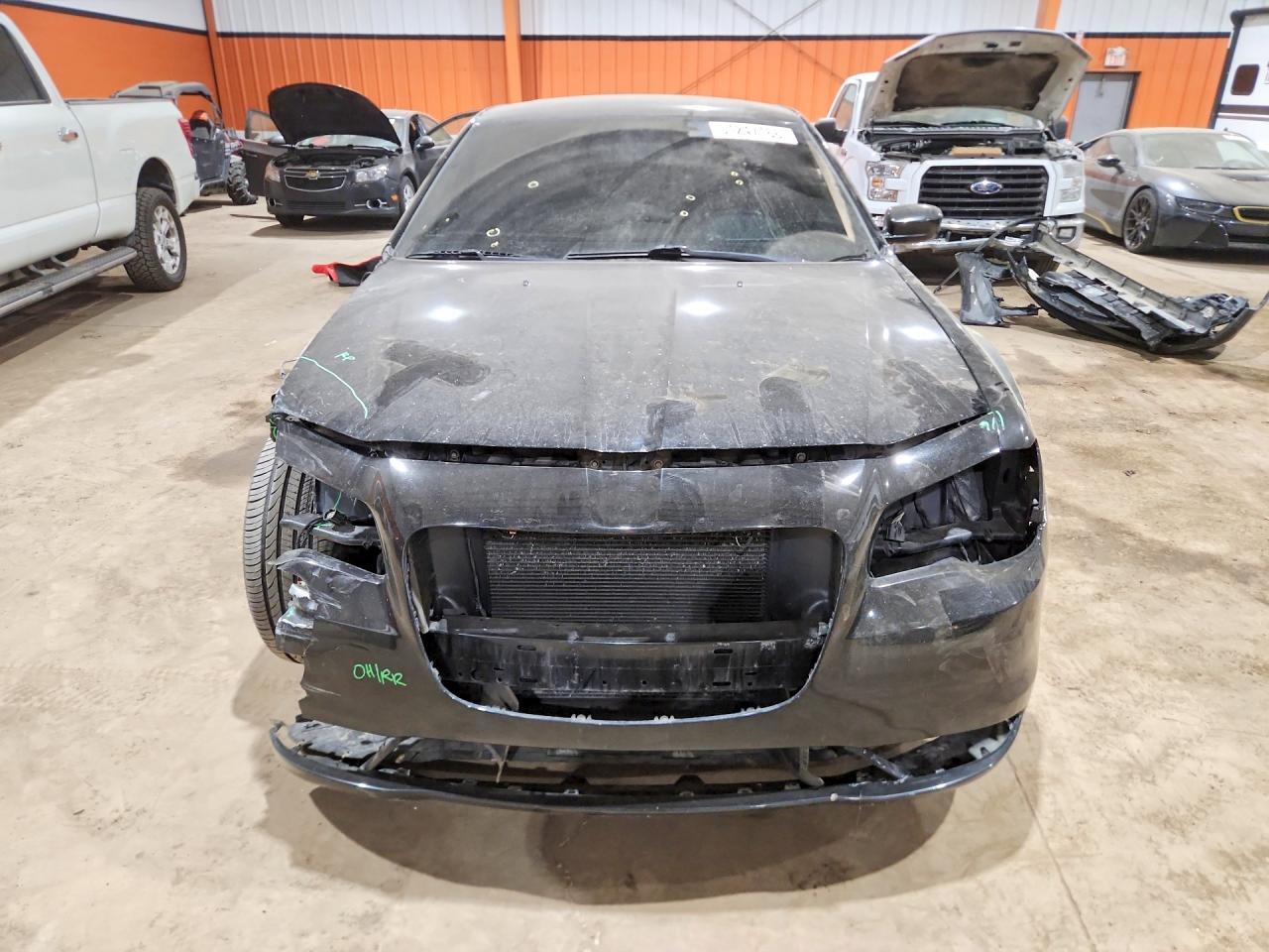 2017 Chrysler 300 S - Фото 5