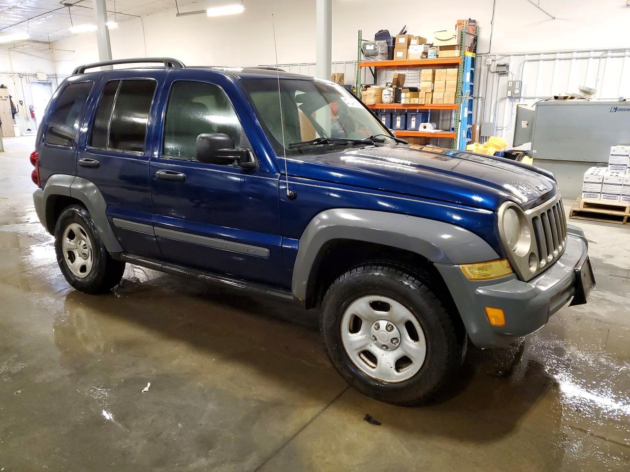 2005 Jeep Liberty Sport - Фото 4