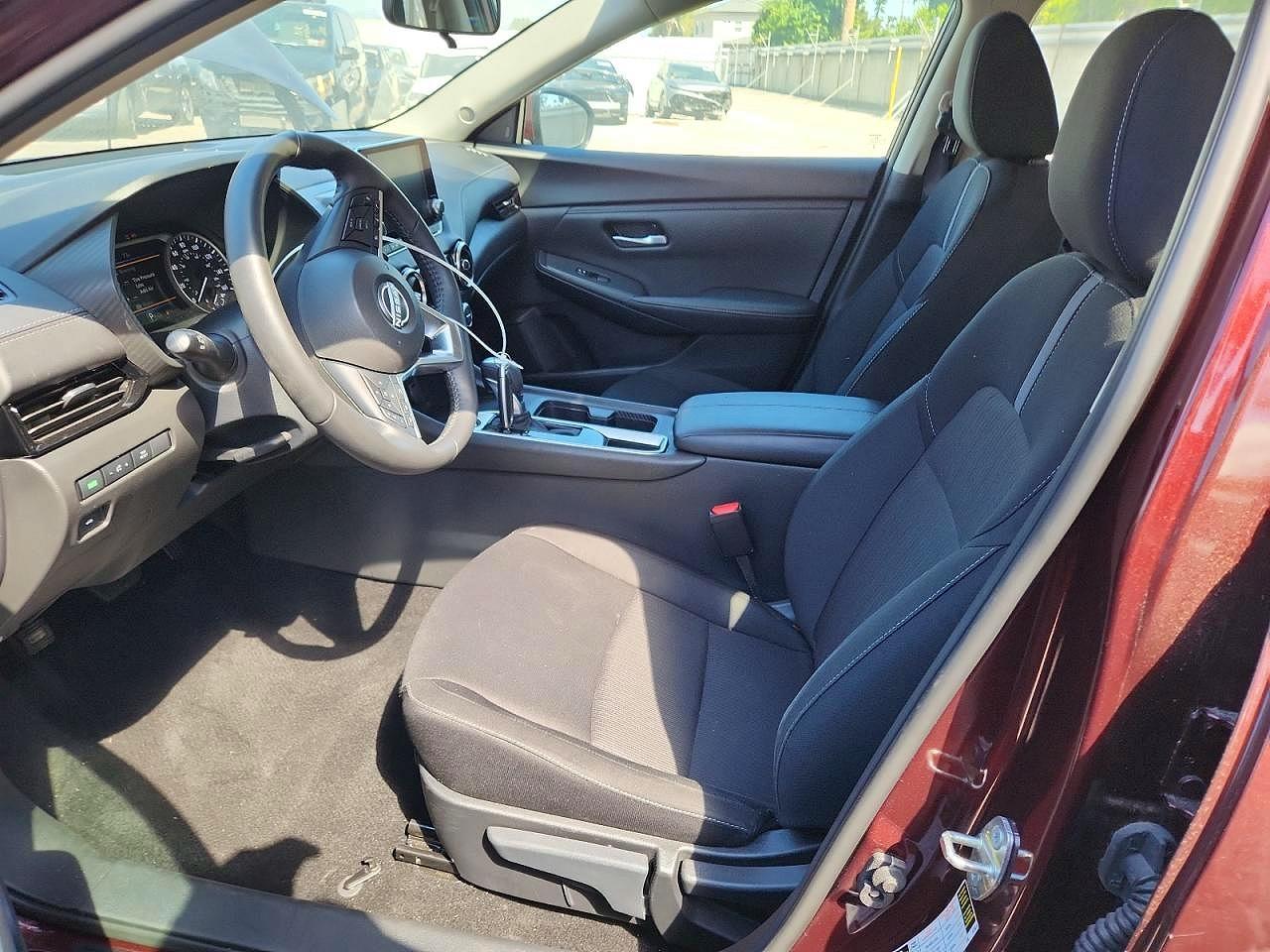 2025 Nissan Sentra Sv - Фото 7
