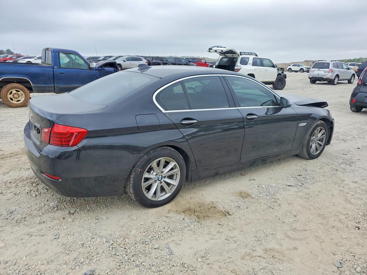 2015 BMW 528 I - Фото 3