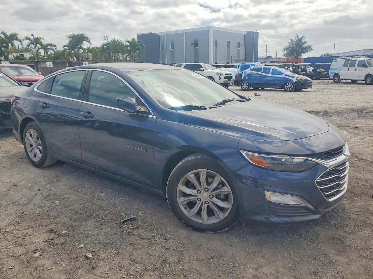 2022 Chevrolet Malibu Lt - Фото 4