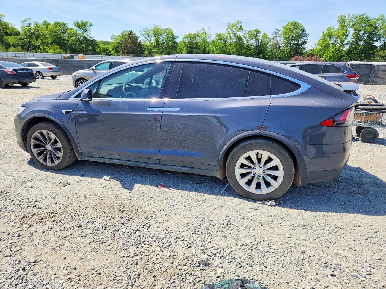 2018 Tesla Model X - Image 2