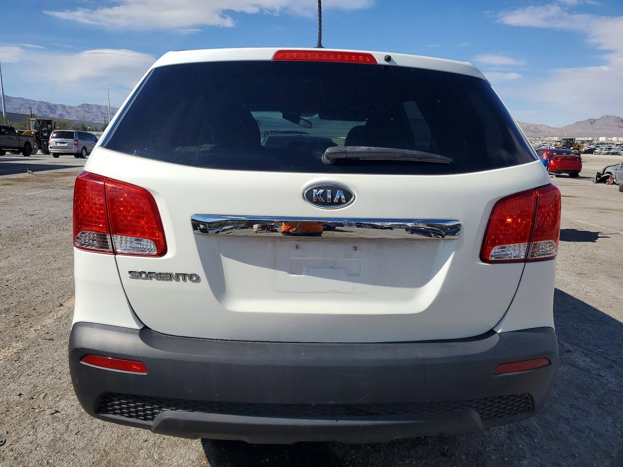 2012 Kia Sorento Lx - Фото 6