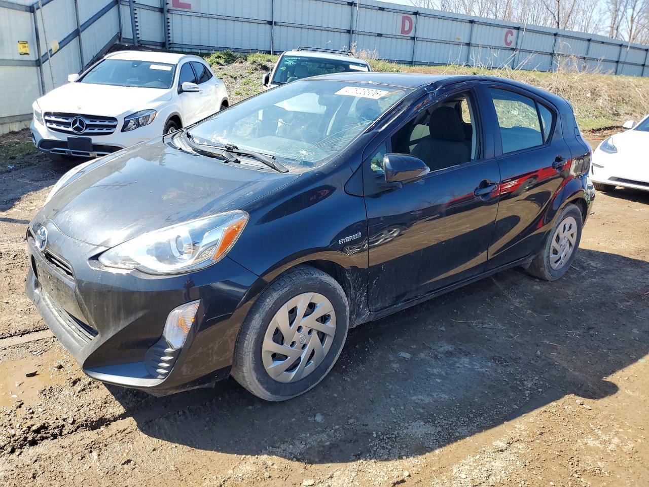 2016 Toyota Prius C Two