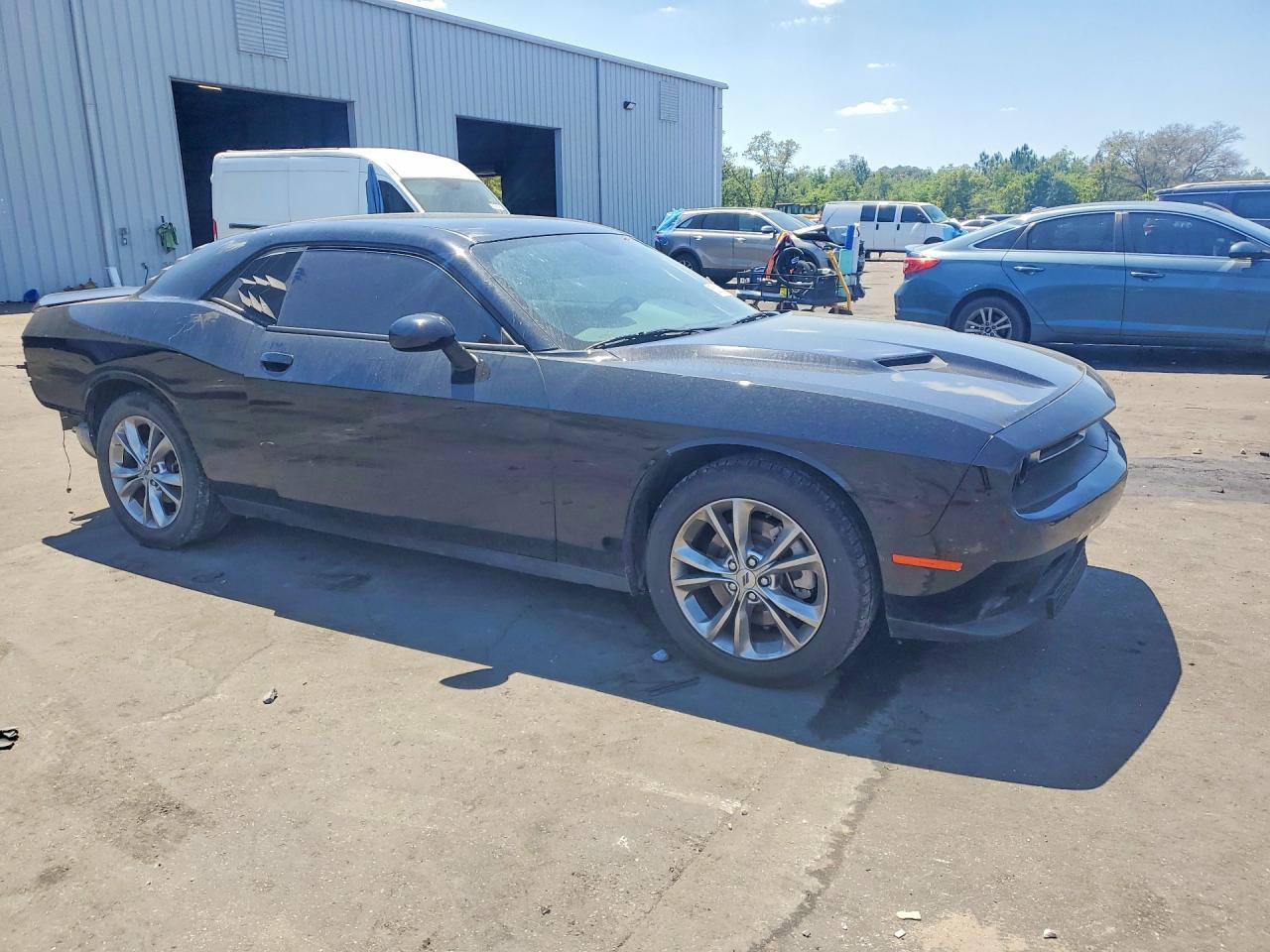 2023 Dodge Challenger Sxt - Фото 4