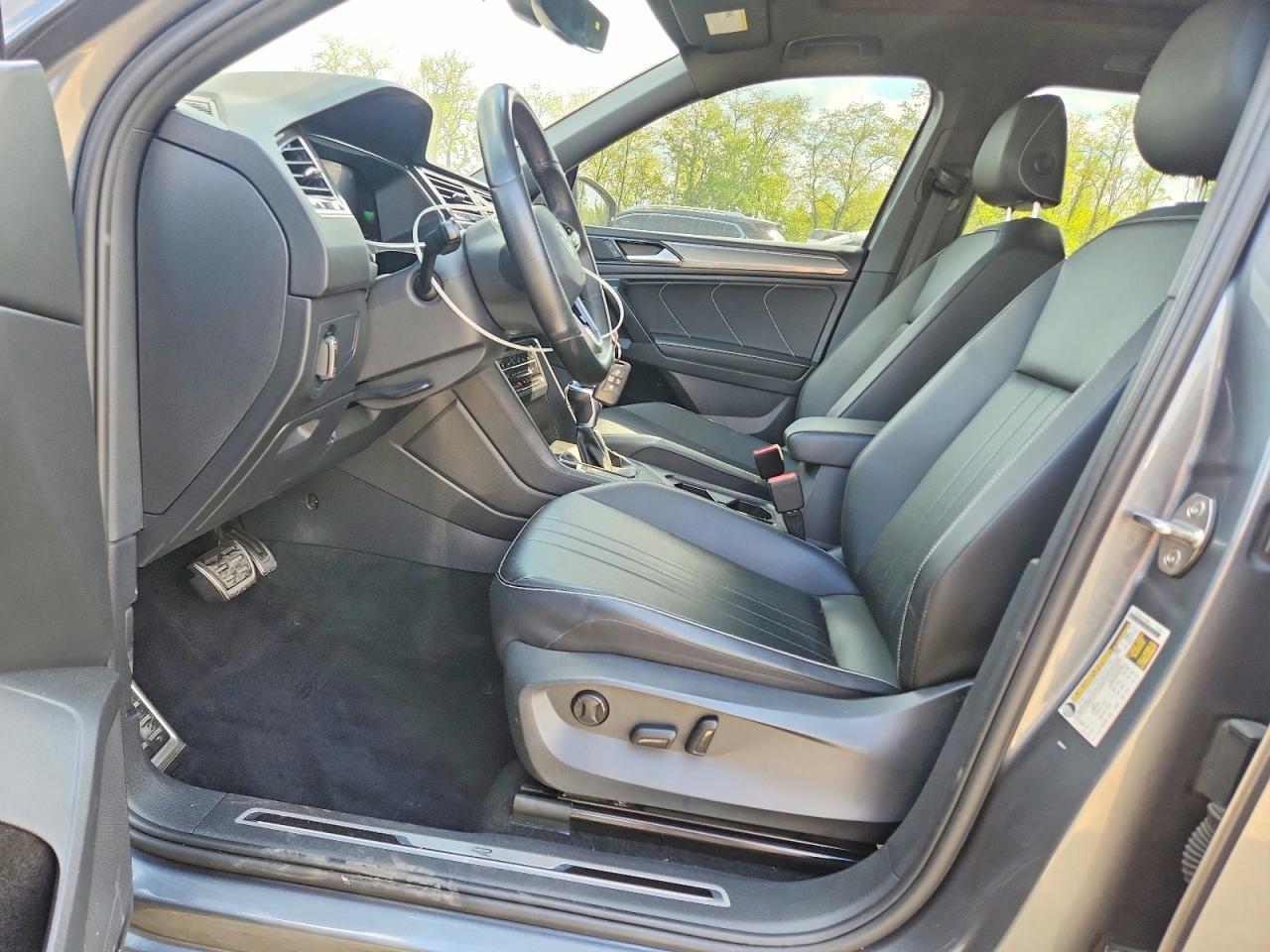 2023 Volkswagen Tiguan Se R-Line Black - Image 7