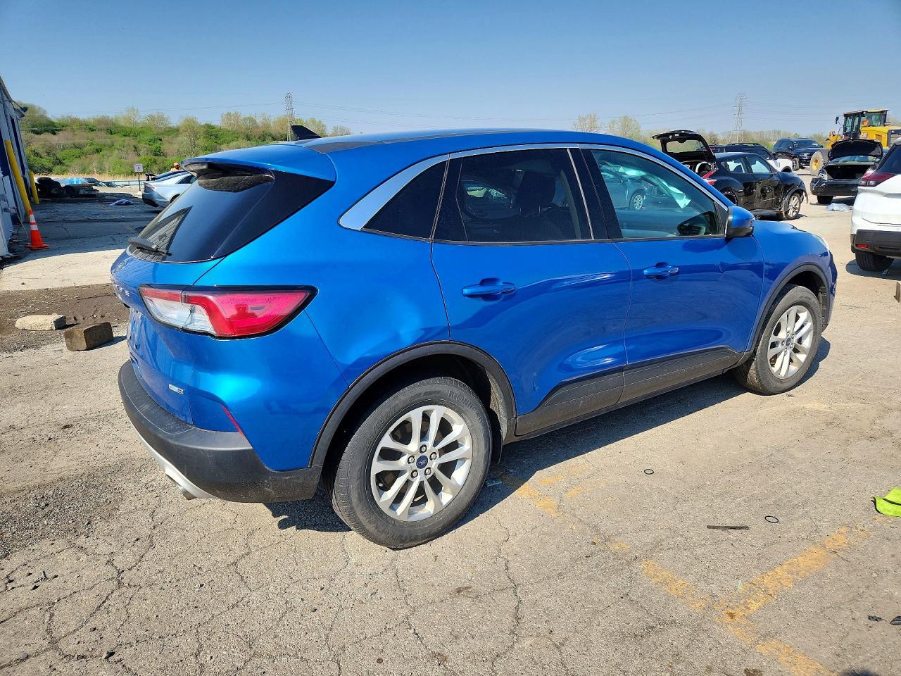 2020 Ford Escape Se - Фото 3