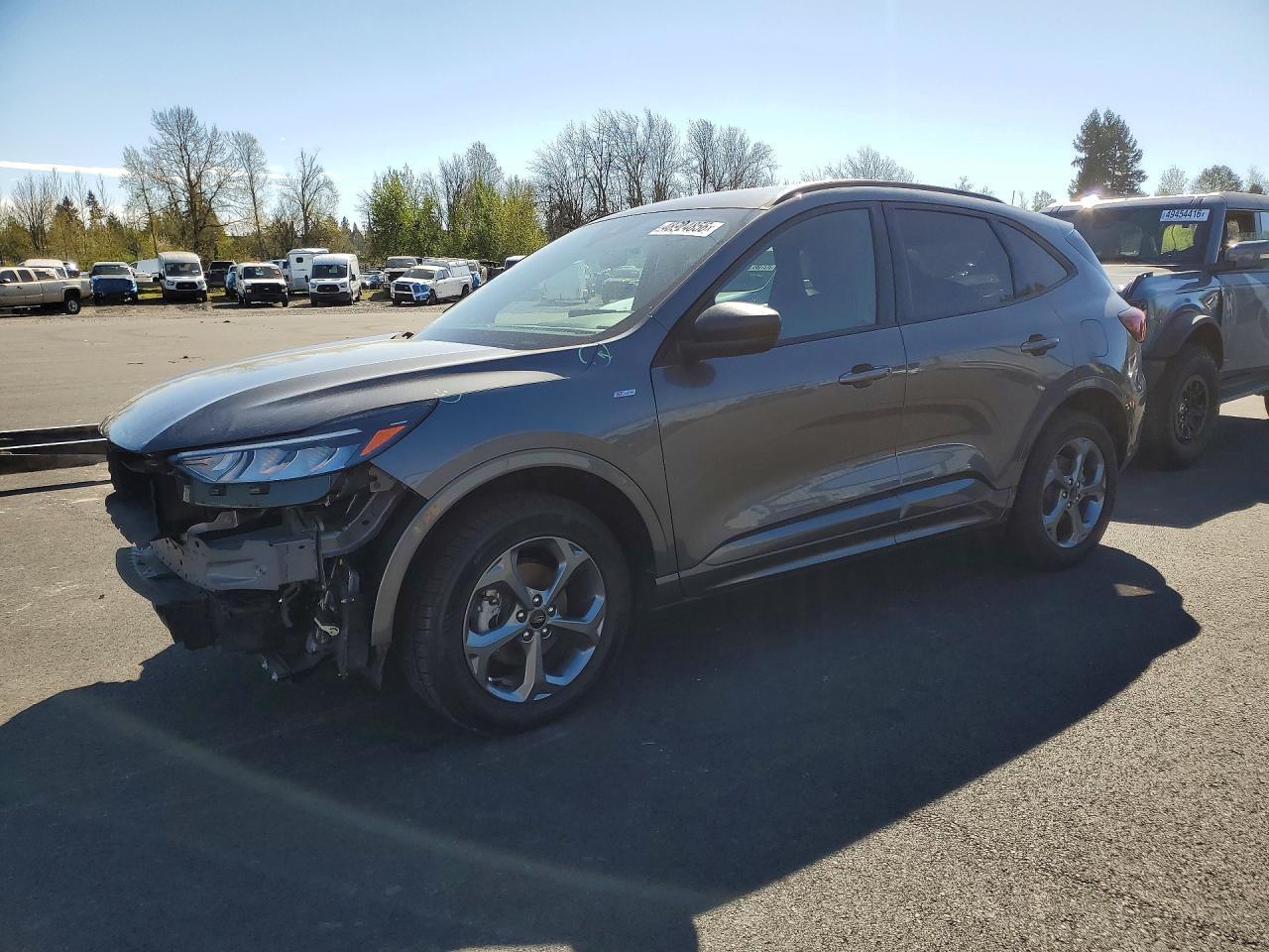 2024 Ford Escape St Line