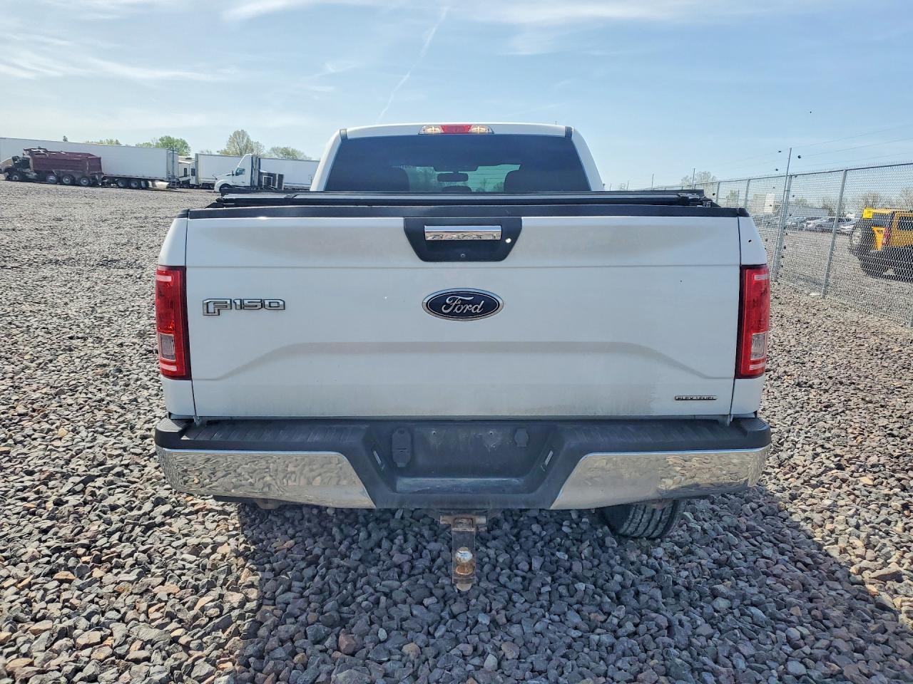 2016 Ford F150 Super Cab - Фото 6