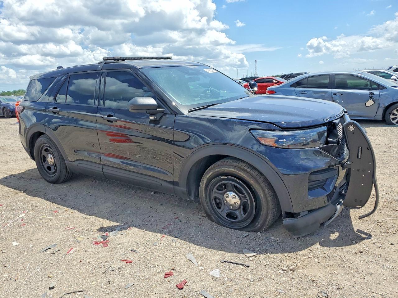 2025 Ford Explorer Police Interceptor - Image 4