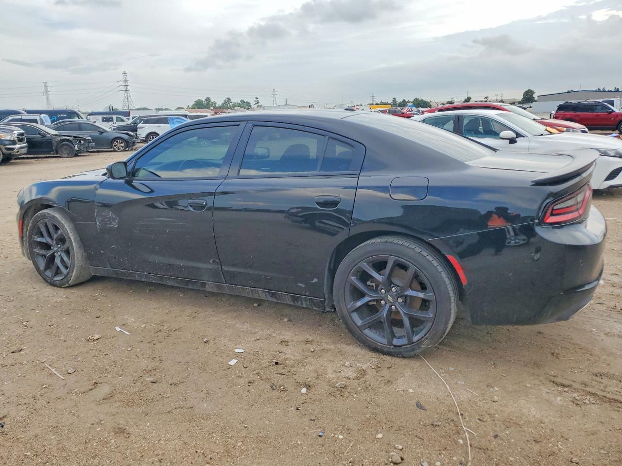 2021 Dodge Charger Sxt - Фото 2