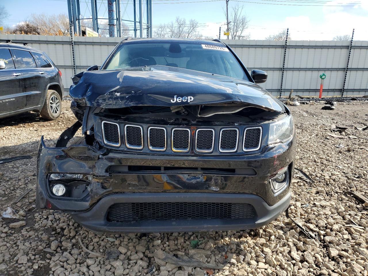2018 Jeep Compass Latitude - Image 5