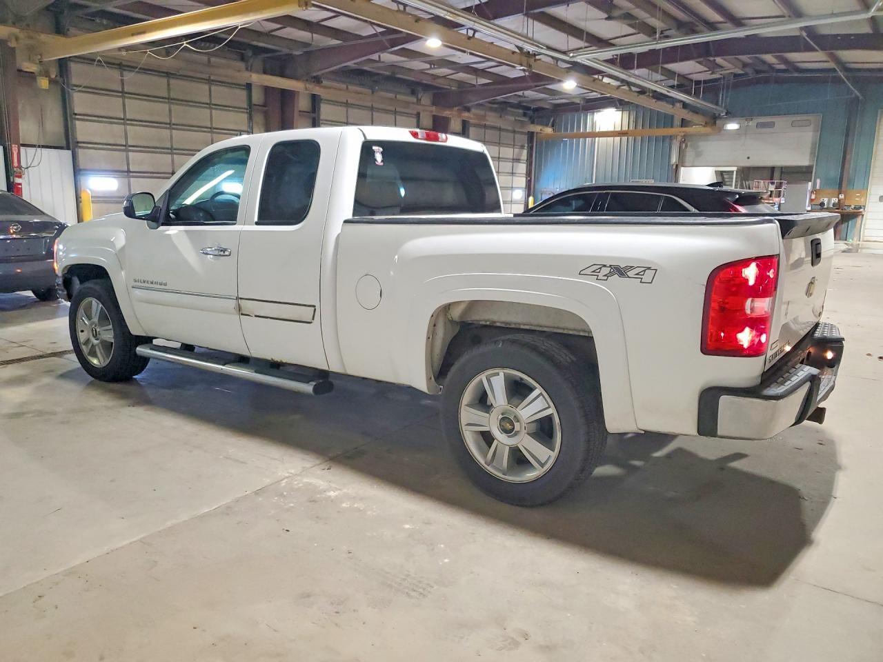 2012 Chevrolet Silverado K1500 Lt - Фото 2