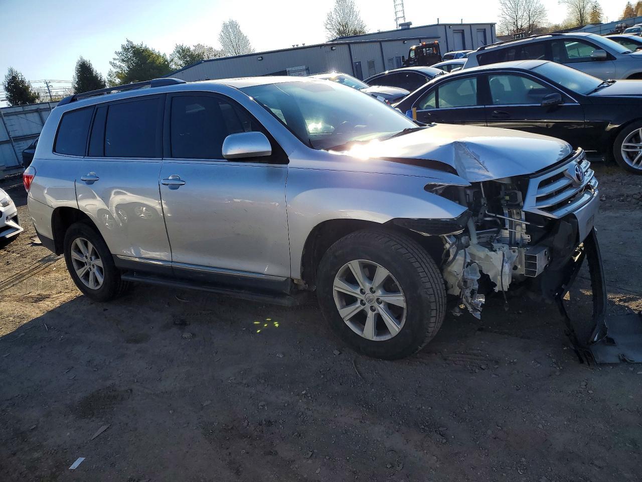 2013 Toyota Highlander Se - Image 4