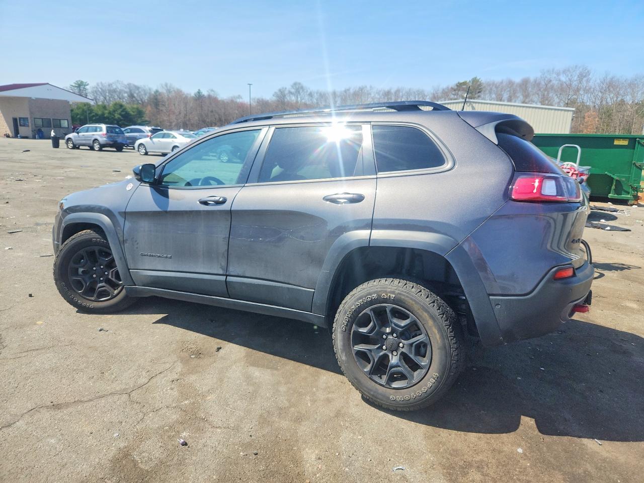 2022 Jeep Cherokee Trailhawk - Фото 2