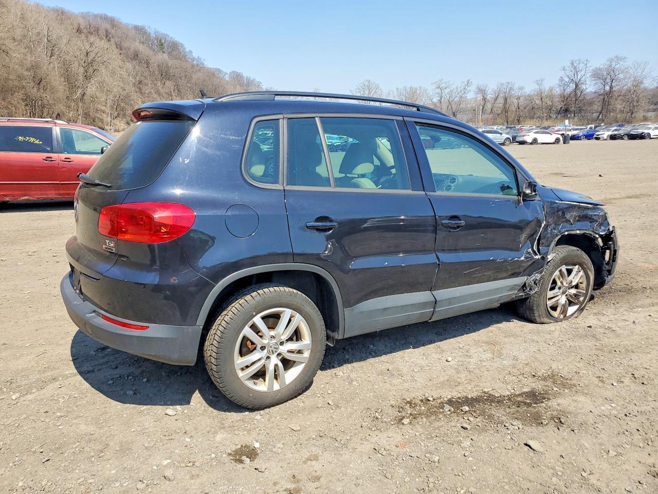 2016 Volkswagen Tiguan - Фото 3