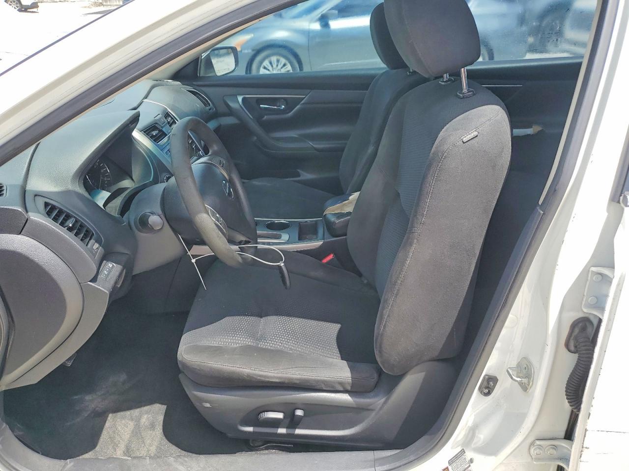 2015 Nissan Altima 2.5 S - Фото 7