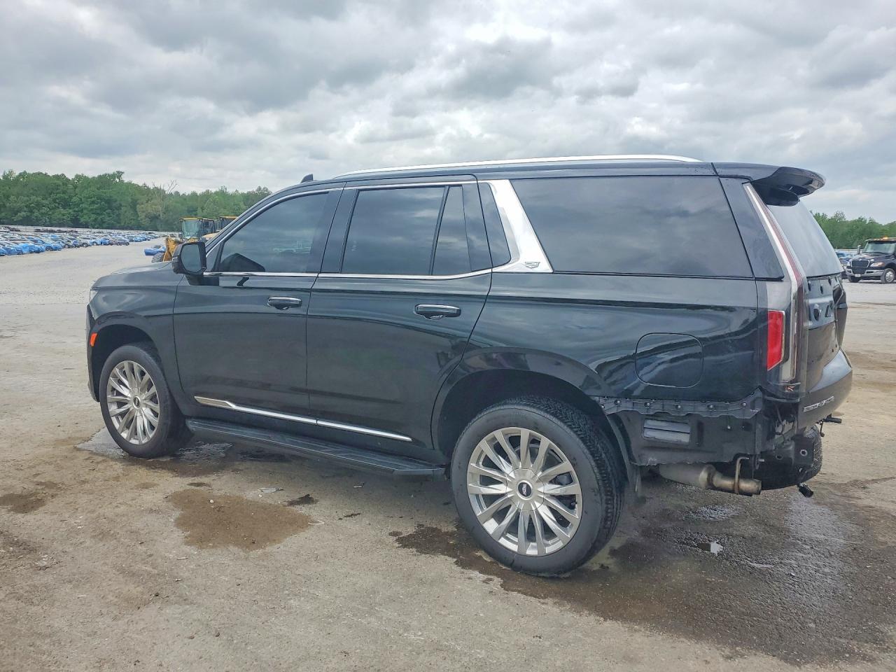 2024 Cadillac Escalade Premium Luxury - Image 2